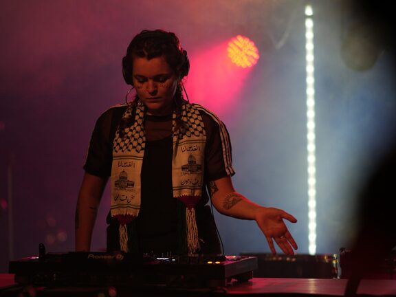 Contre Nouvel An _ Shahzen(xxx) & Two Meufs 1