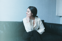 Louise.Osman_Blanc.png